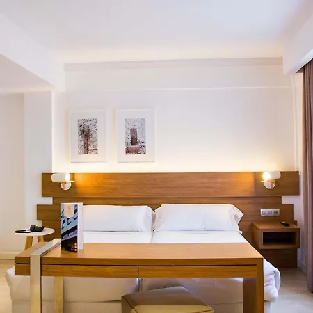 Gelmírez Hotel 3*